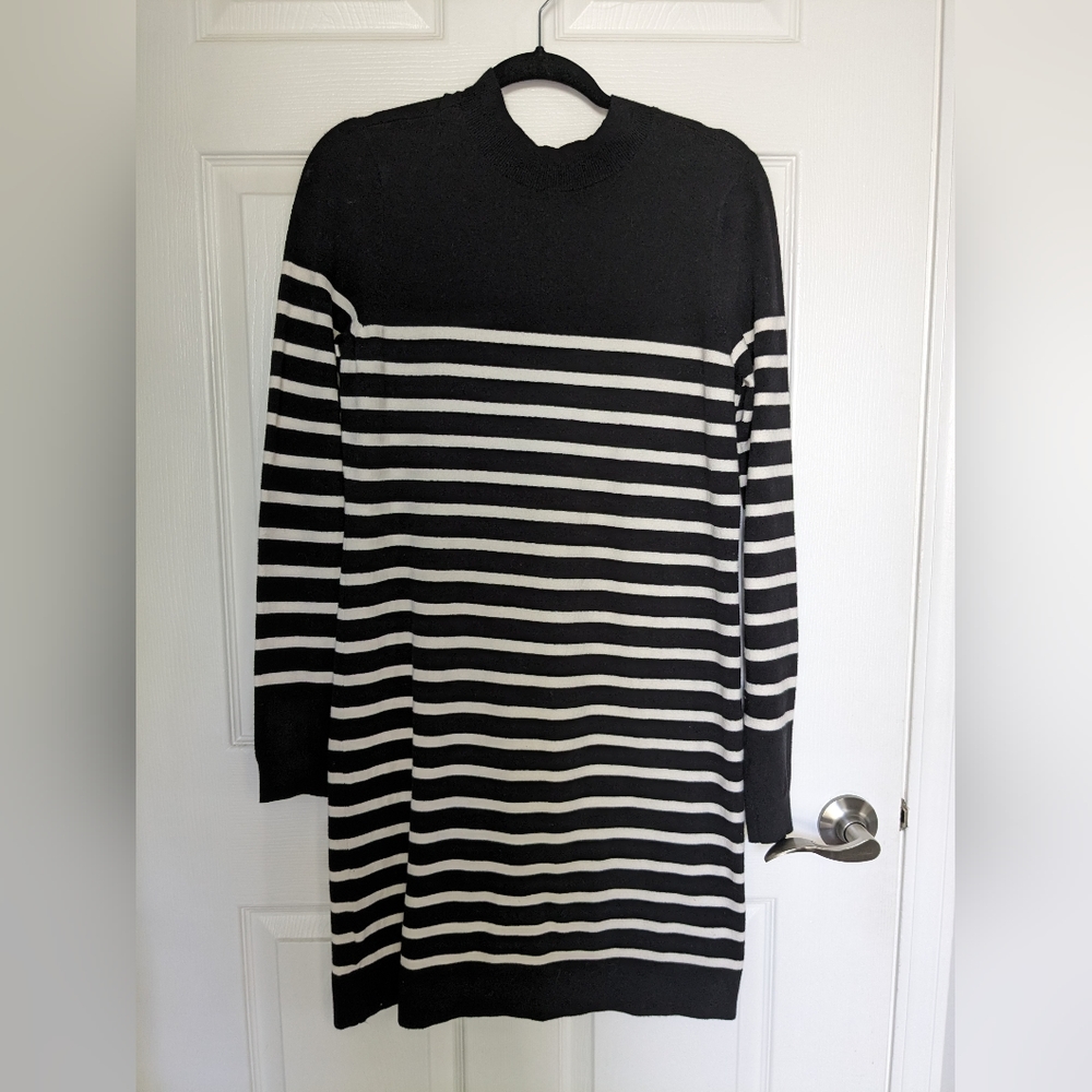 NWT LOFT Long Sleeve Black and White Sweater Dress, Size S